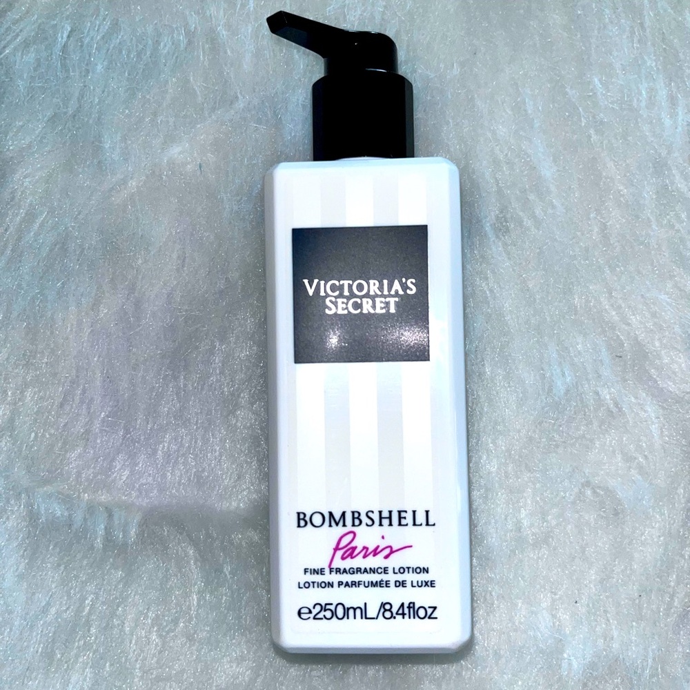 Victoria’s Secret Bombshell Paris Lotion Brand New Never Used With original Tags